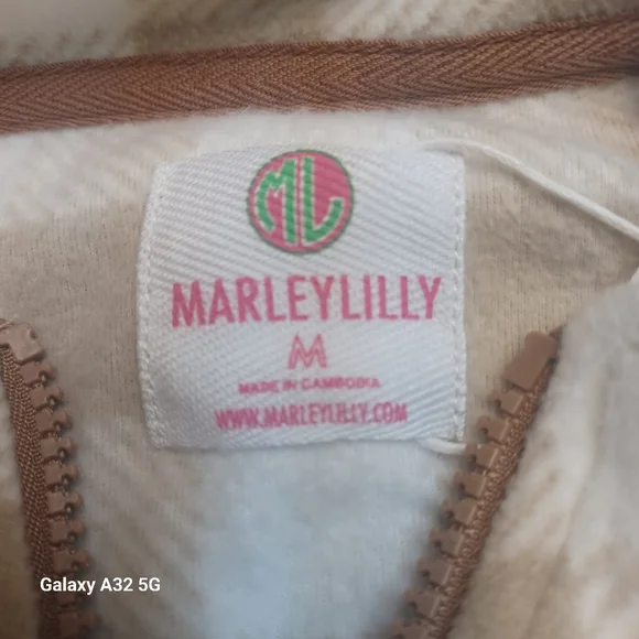 MarleyLilly Women Size M Plaid Sleeveless Zip-Up Vest Offer Are Welcome - Picture 2 of 14